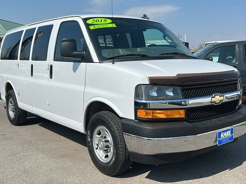 Used 2018 Chevrolet Express 3500 LT w/ LT Preferred Equipment Group image 4