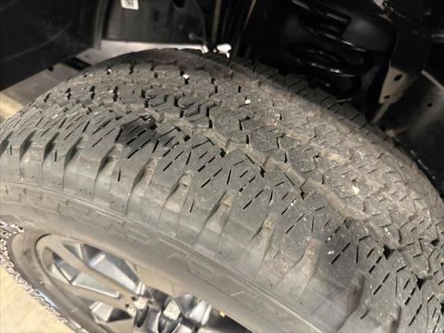 Certified 2025 RAM 2500 Big Horn AWD/4WD image 5