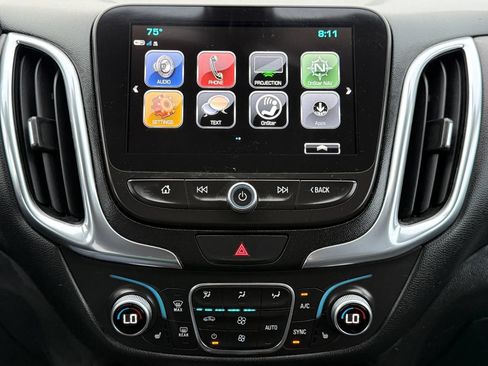 Used 2018 Chevrolet Equinox LT FWD image 26