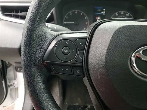 Used 2023 Toyota Corolla LE image 15