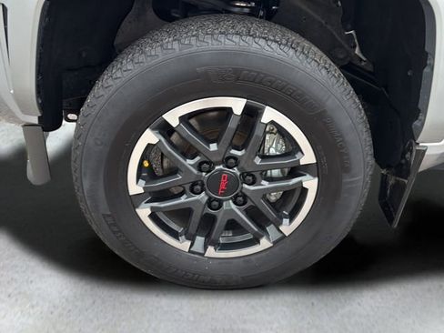 Used 2024 Toyota Tacoma TRD Sport RWD image 27