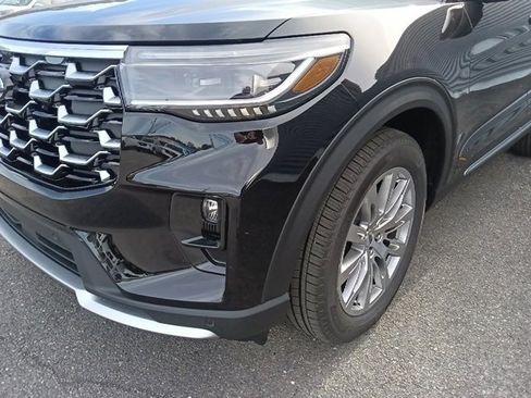 New 2026 Ford Explorer Platinum image 9