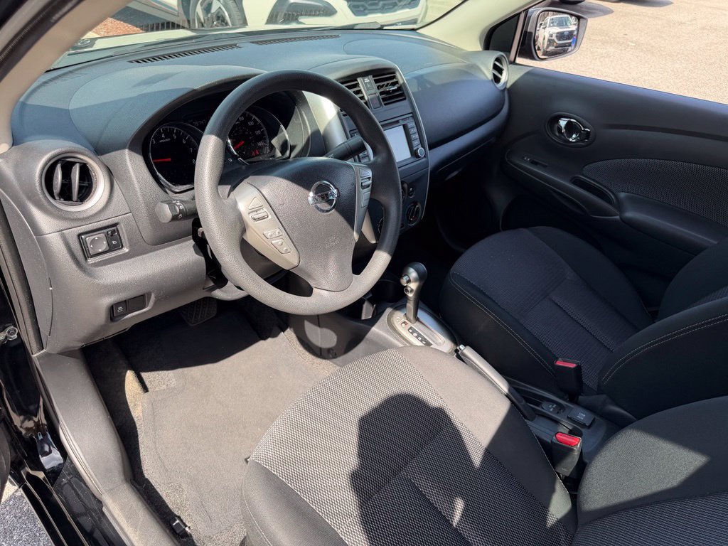 Used 2015 Nissan Versa SV w/ SV Tech Package FWD image 21