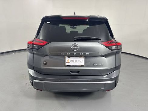 Used 2026 Nissan Rogue SL AWD/4WD image 32