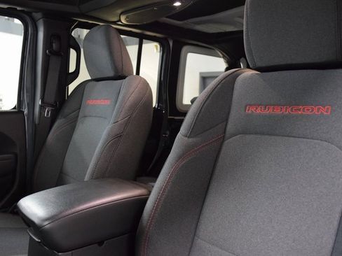 Used 2024 Jeep Wrangler Rubicon w/ Safety Group image 26