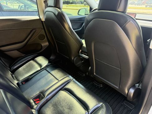 Used 2022 Tesla Model Y Performance AWD/4WD image 18
