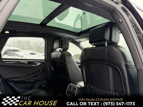 Used 2018 Porsche Macan S image 23