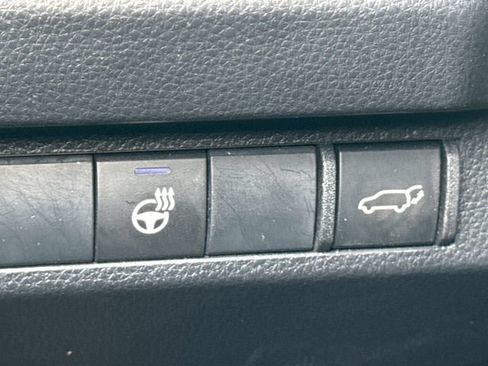 Used 2023 Toyota RAV4 XLE Premium AWD/4WD image 35