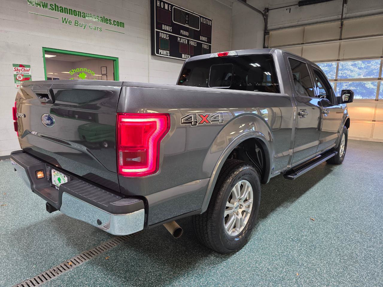 Used 2017 Ford F150 Lariat w/ Equipment Group 501A Mid AWD/4WD image 6