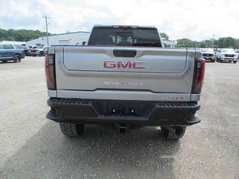 New 2026 GMC Sierra 2500 AT4X AWD/4WD image 5