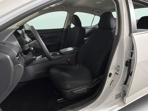 Used 2025 Nissan Sentra S image 20