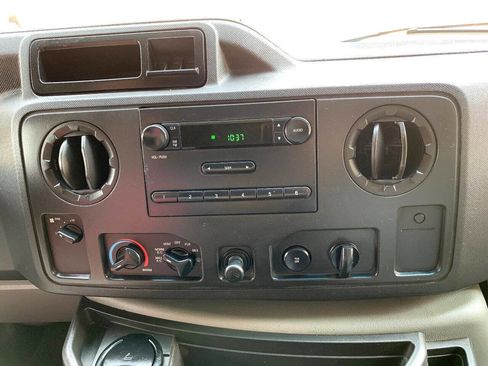 Used 2011 Ford E-350 and Econoline 350 Extended Super Duty image 9