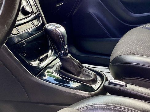 Used 2018 Buick Encore Preferred image 14