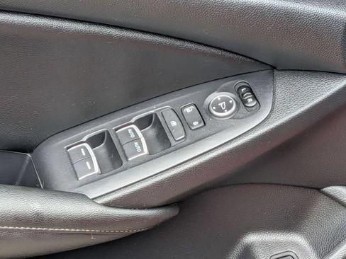 Used 2019 Honda Accord Sport image 14