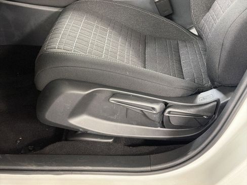 New 2026 Honda HR-V LX image 14