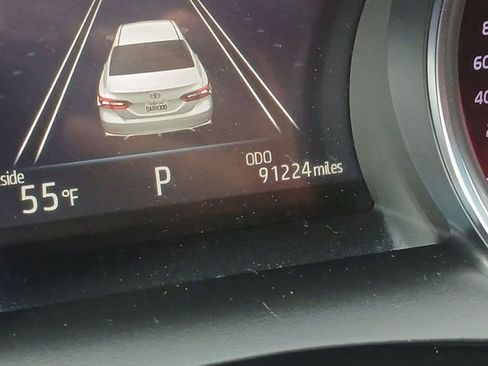 Used 2018 Toyota Camry XSE FWD image 15