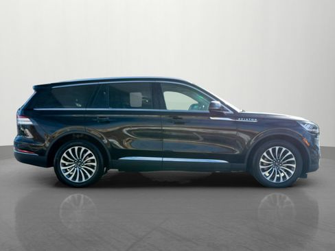Used 2024 Lincoln Aviator Reserve image 8