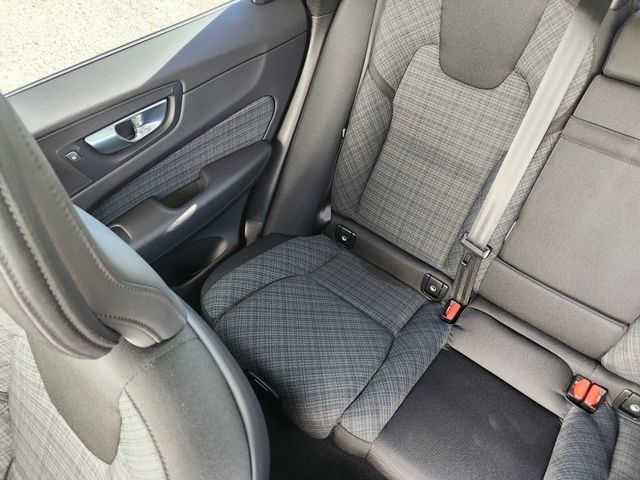 Certified 2024 Volvo XC60 T8 Core AWD/4WD image 14