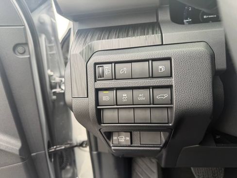 Used 2026 Toyota 4Runner Platinum AWD/4WD image 17