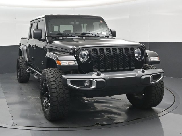 Used 2020 Jeep Gladiator Sport w/ Quick Order Package 24S AWD/4WD image 36