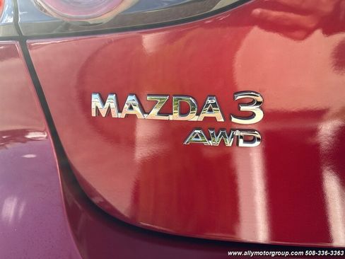 Used 2019 MAZDA MAZDA3 AWD Hatchback w/ Preferred Pkg image 13