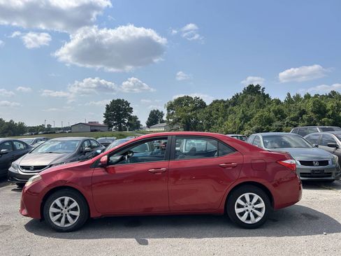 Used 2016 Toyota Corolla LE image 3