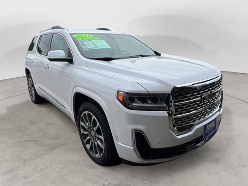 Used 2021 GMC Acadia Denali w/ Denali Ultimate Package AWD/4WD image 8