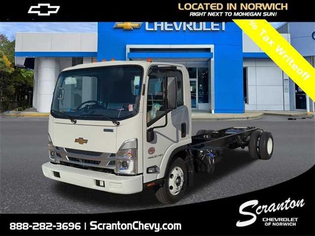 Used 2024 Chevrolet Low Cab Forward 4500 XD RWD image 31