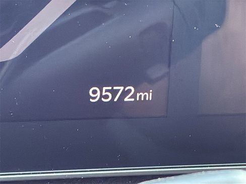 Used 2025 Kia K4 EX image 25