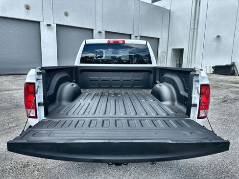 Used 2021 RAM 1500 Tradesman w/ Chrome Appearance Group AWD/4WD image 25