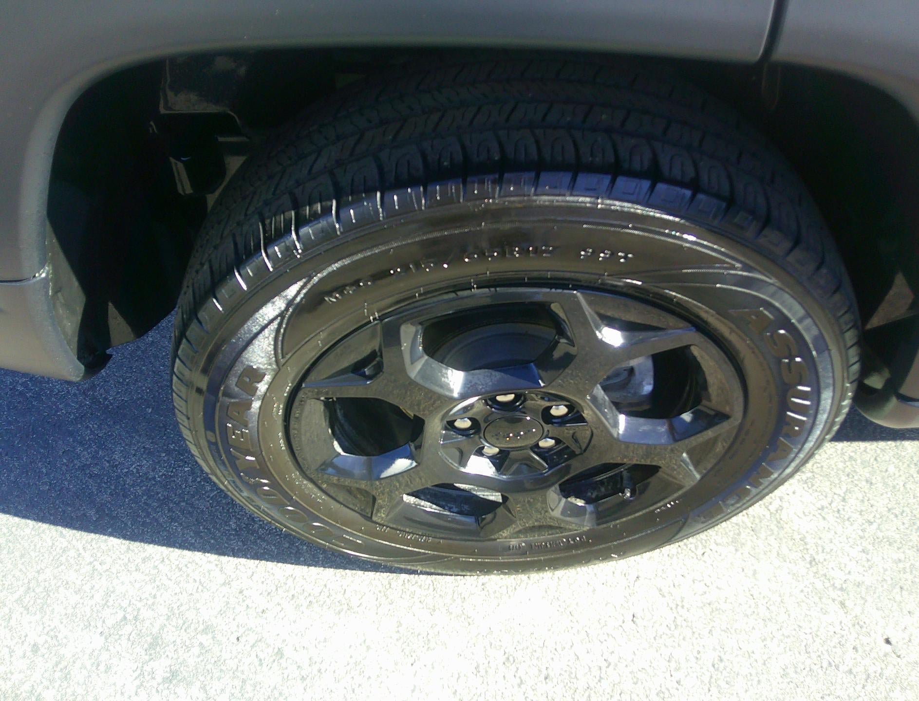 Used 2023 Jeep Compass Trailhawk AWD/4WD image 7