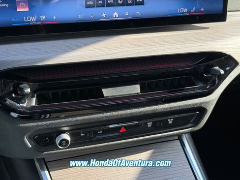 Used 2026 BMW 330i Sedan RWD image 21