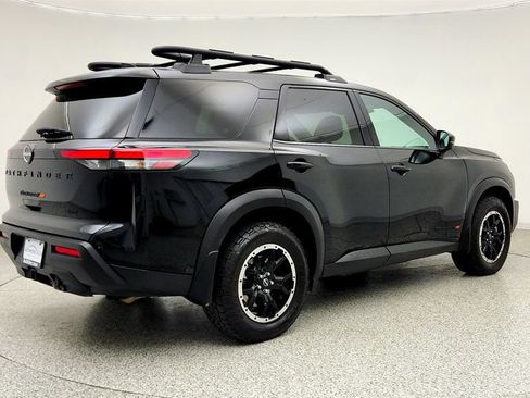 Used 2024 Nissan Pathfinder Rock Creek AWD/4WD image 5