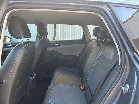 Used 2023 Volkswagen Taos SE image 46