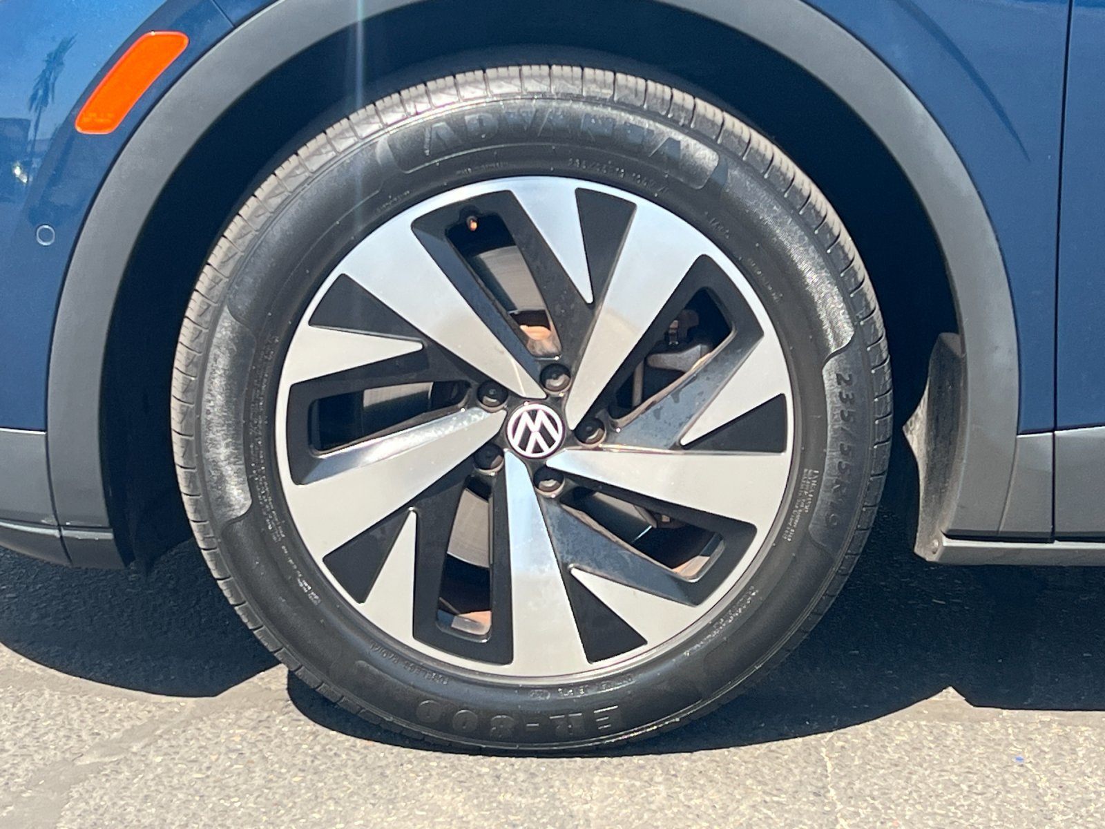 Used 2023 Volkswagen ID.4 2WD image 26