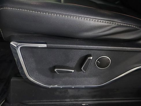 Used 2023 Ford F150 Lariat w/ Equipment Group 502A High image 32