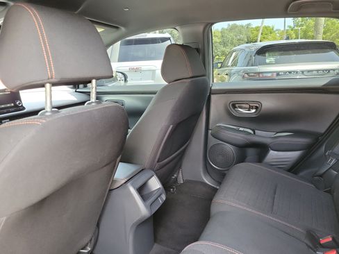 Used 2025 Honda HR-V Sport image 10