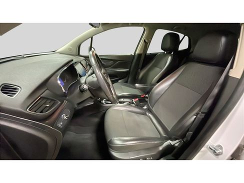 Used 2020 Buick Encore Preferred w/ Safety Package image 11