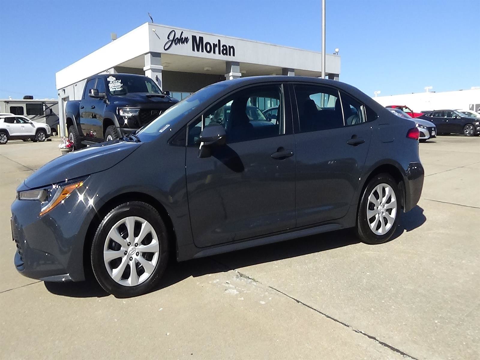 Used 2026 Toyota Corolla LE FWD image 2