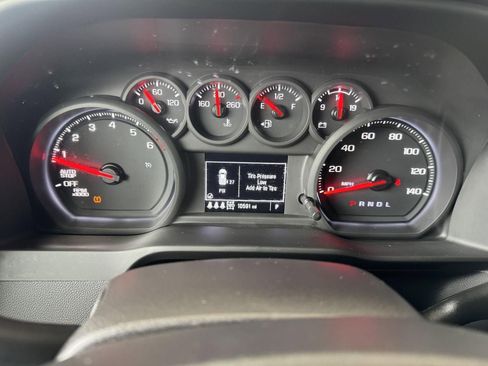 Used 2025 Chevrolet Silverado 1500 Custom image 18