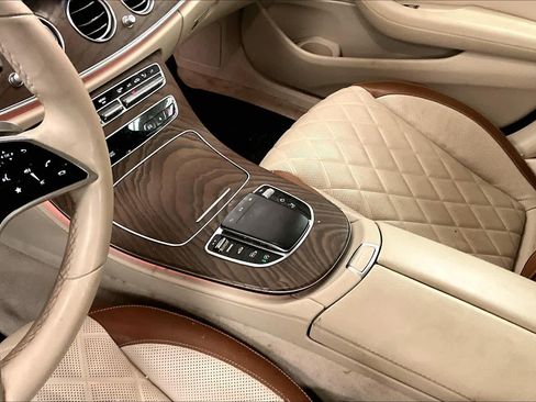 Used 2022 Mercedes-Benz E 450 4MATIC All-Terrain Wagon image 15