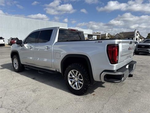 Used 2021 GMC Sierra 1500 SLT image 2