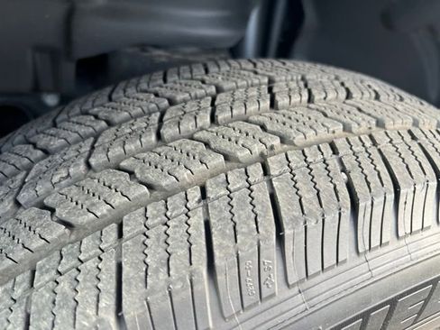 Used 2023 Jeep Wrangler Sport image 22