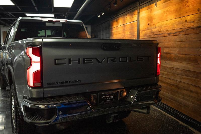 Used 2025 Chevrolet Silverado 2500 LTZ w/ LTZ Convenience Package AWD/4WD image 6