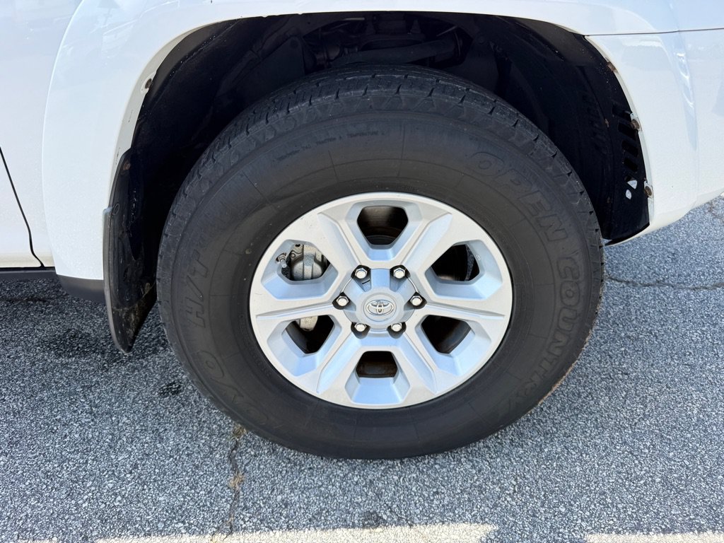 Used 2014 Toyota 4Runner SR5 RWD image 17