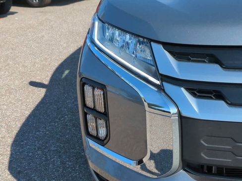 Used 2025 Mitsubishi Outlander Sport SE image 10