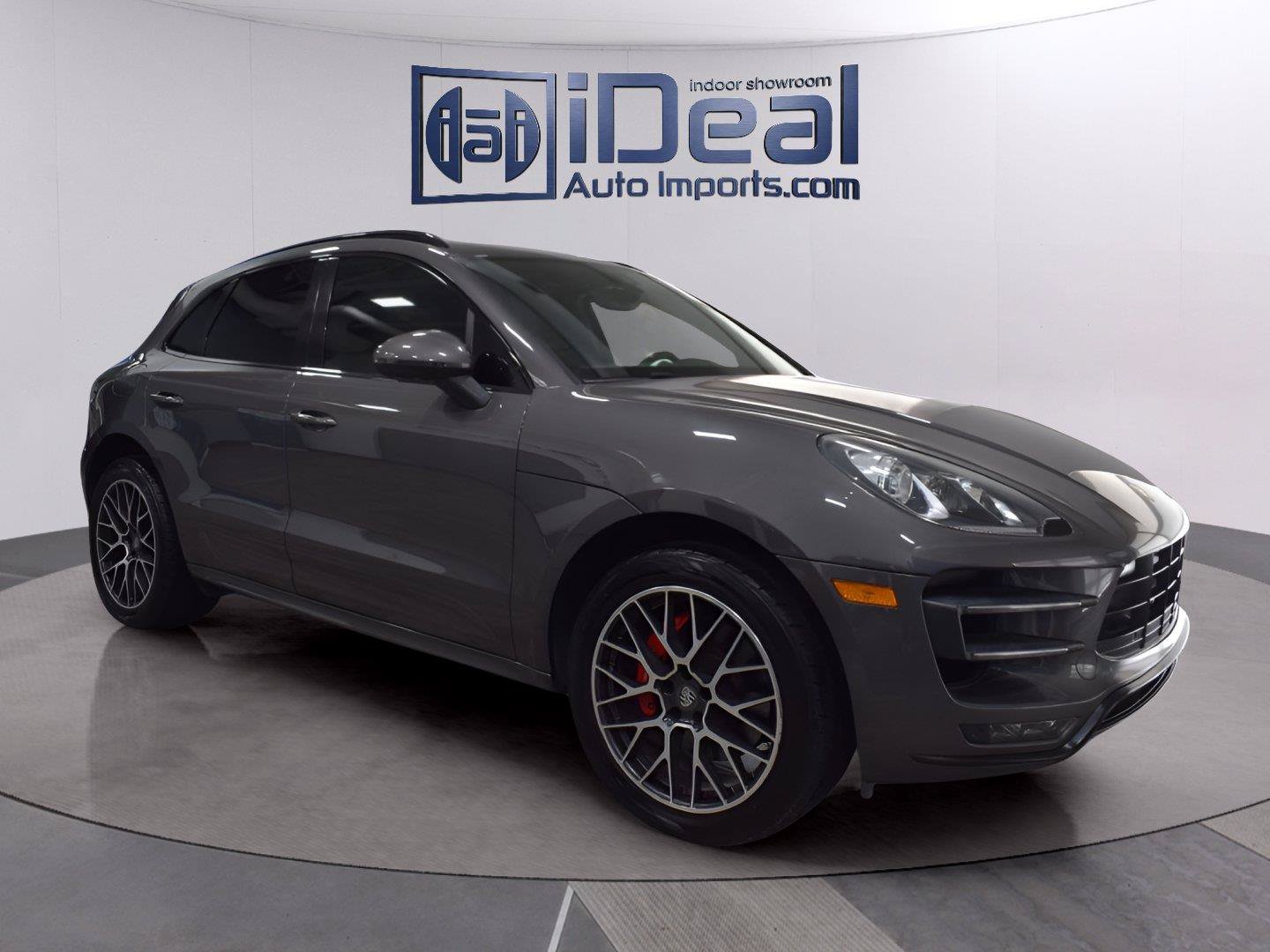 Used 2017 Porsche Macan Turbo AWD/4WD image 5