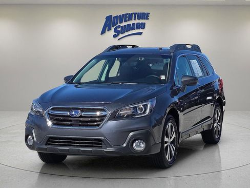 Used 2018 Subaru Outback 2.5i Limited image 2