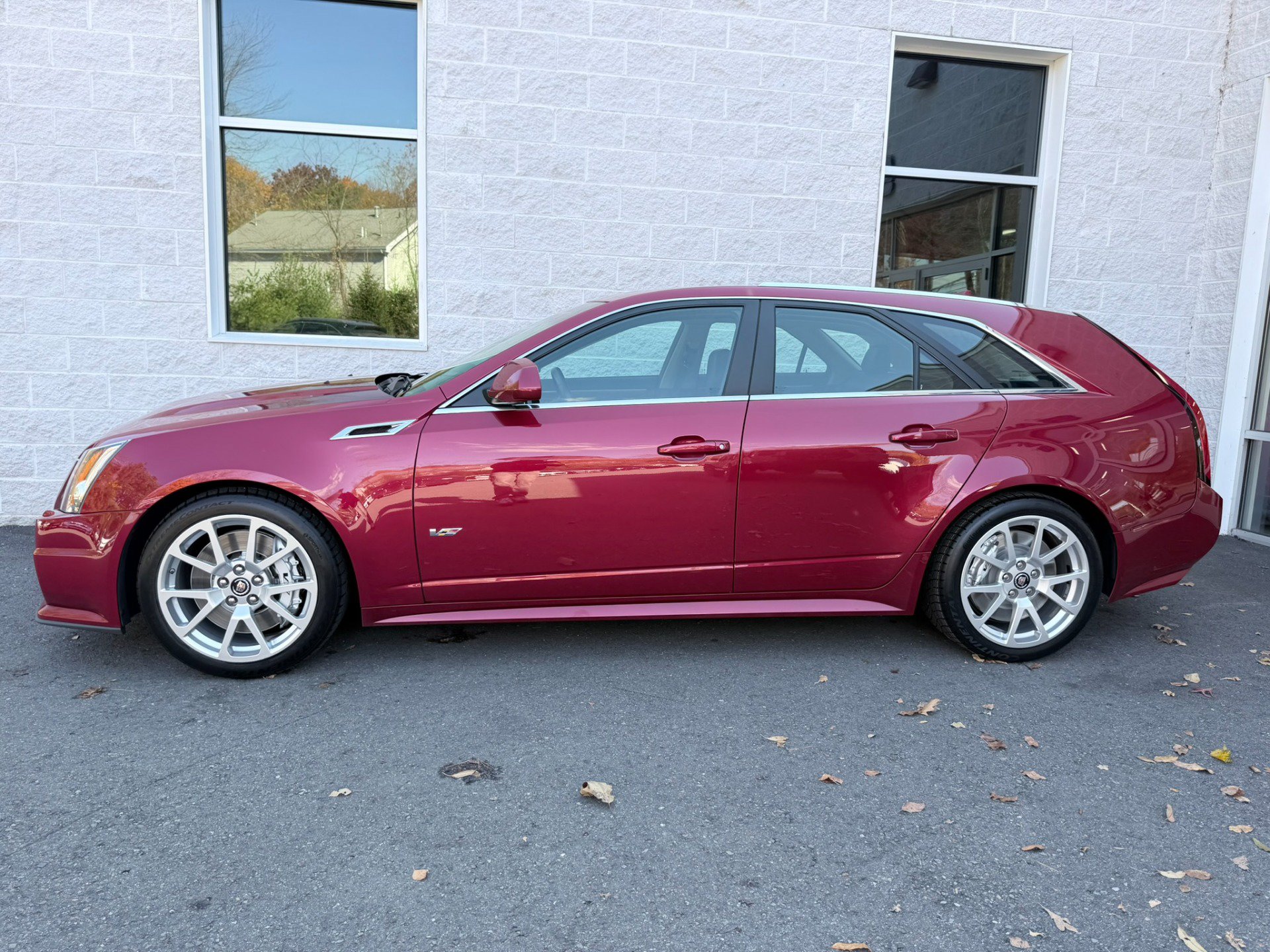 Used 2011 Cadillac CTS V RWD image 5