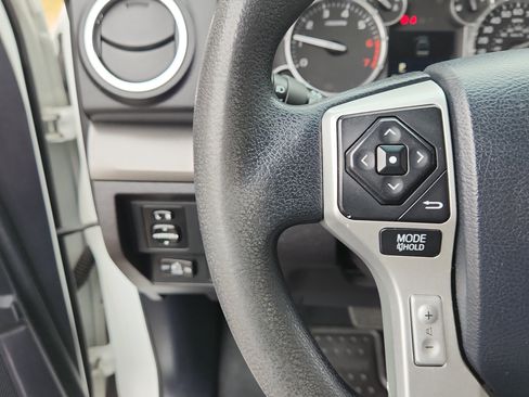 Used 2014 Toyota Tundra SR5 image 21